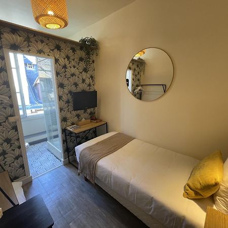 Le Trouville - Hotel De Charme Экстерьер фото