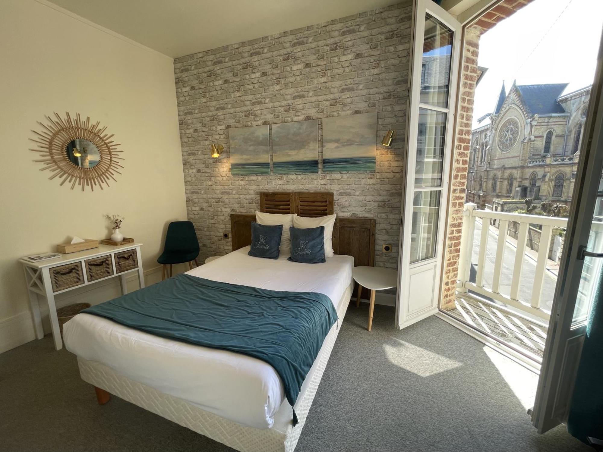 Le Trouville - Hotel De Charme Экстерьер фото