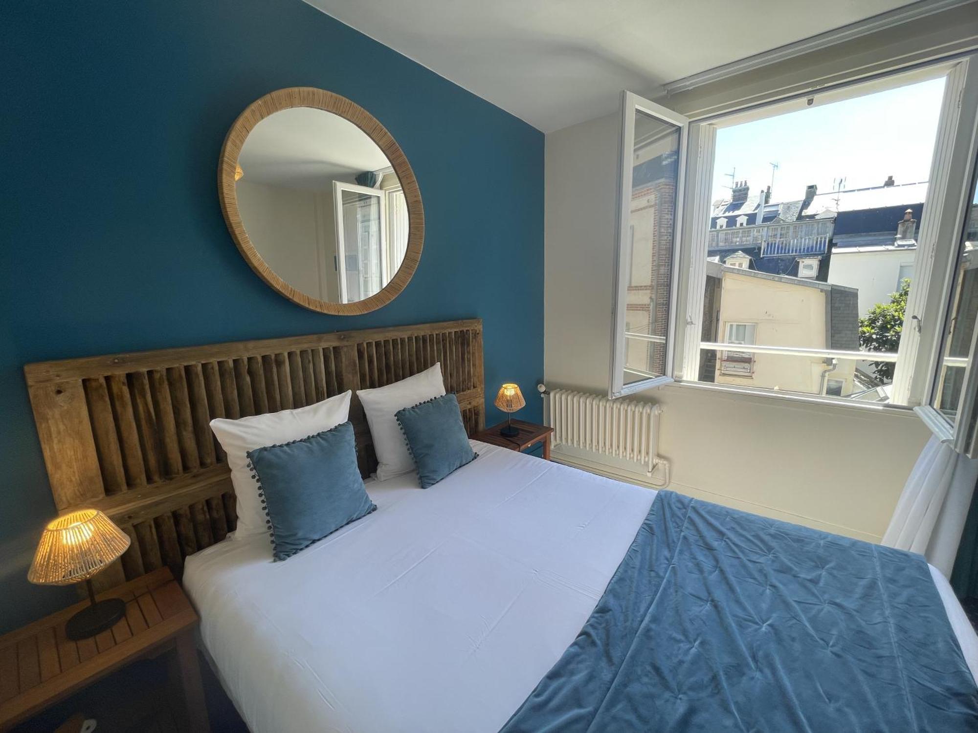 Le Trouville - Hotel De Charme Экстерьер фото
